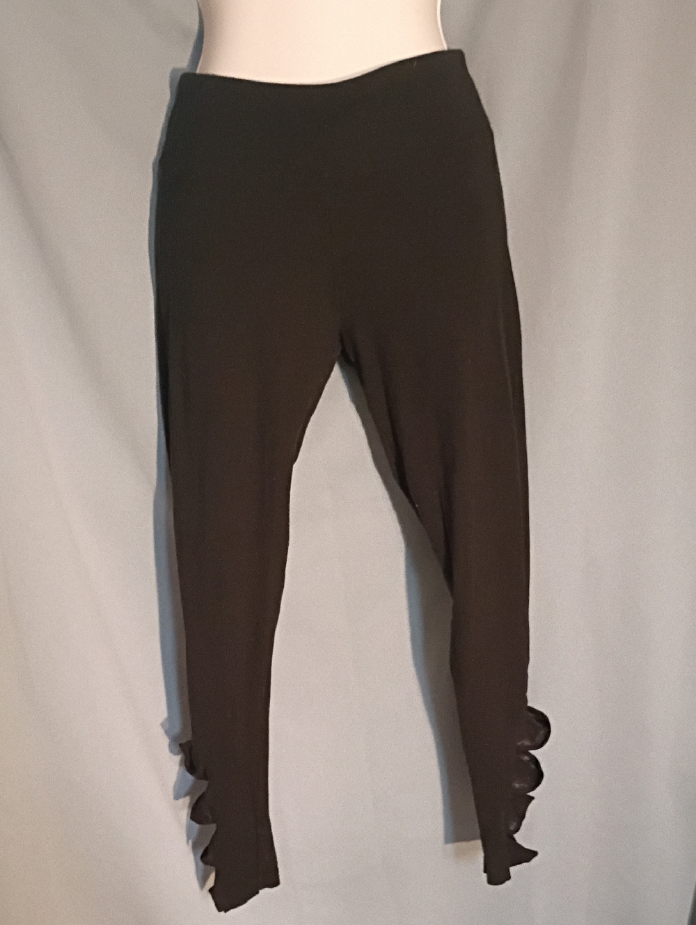 Black Skinny Ruffle-Hem Stretch Pants